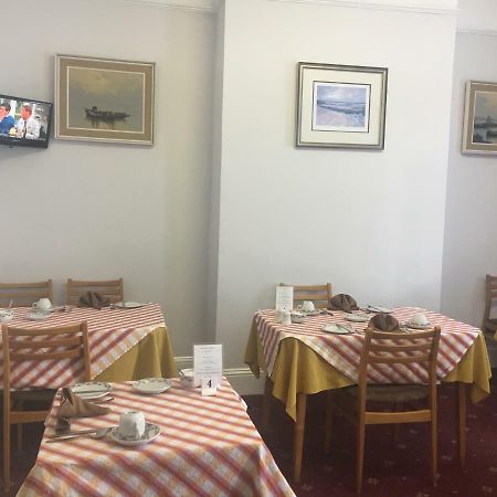 Avoca Villa Guest House Saint Helier ภายนอก รูปภาพ