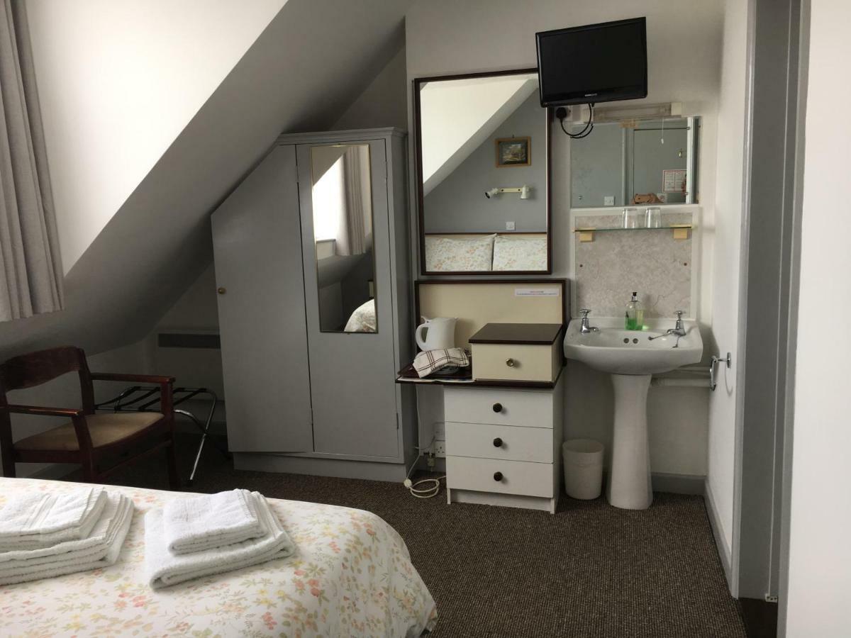 Avoca Villa Guest House Saint Helier ภายนอก รูปภาพ