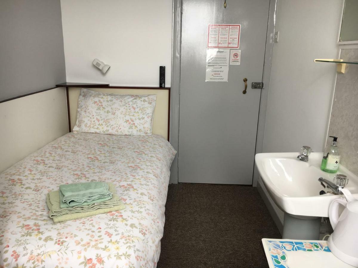 Avoca Villa Guest House Saint Helier ภายนอก รูปภาพ