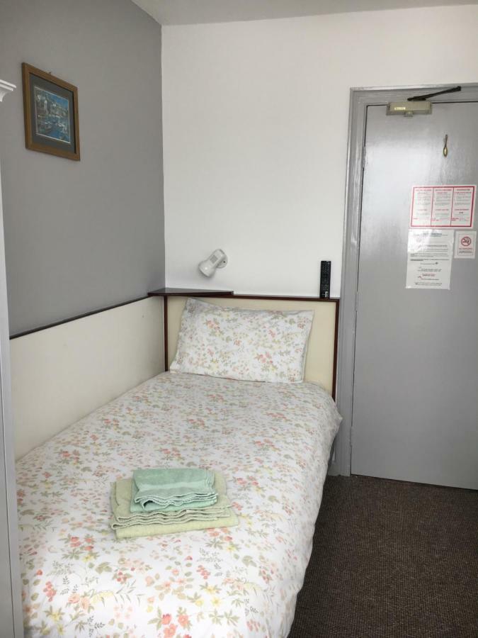 Avoca Villa Guest House Saint Helier ภายนอก รูปภาพ