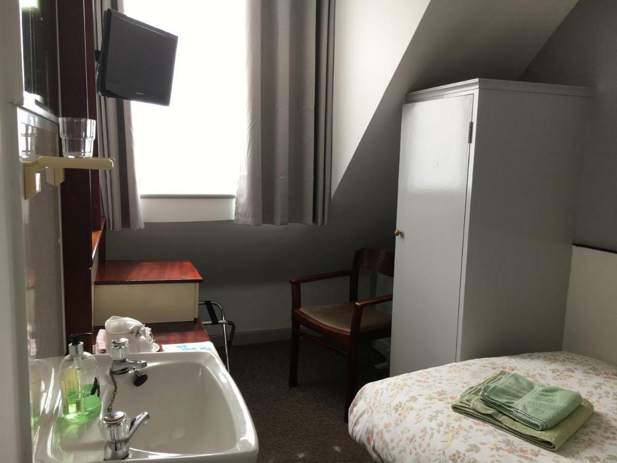 Avoca Villa Guest House Saint Helier ภายนอก รูปภาพ